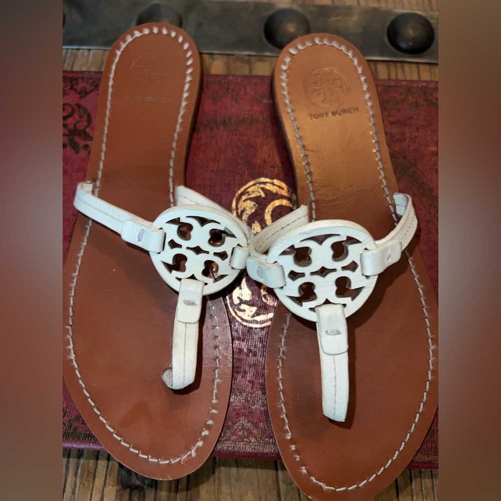 Tory Burch Mini Miller Gabriel Flat Thong in Ivory Womens Size 7